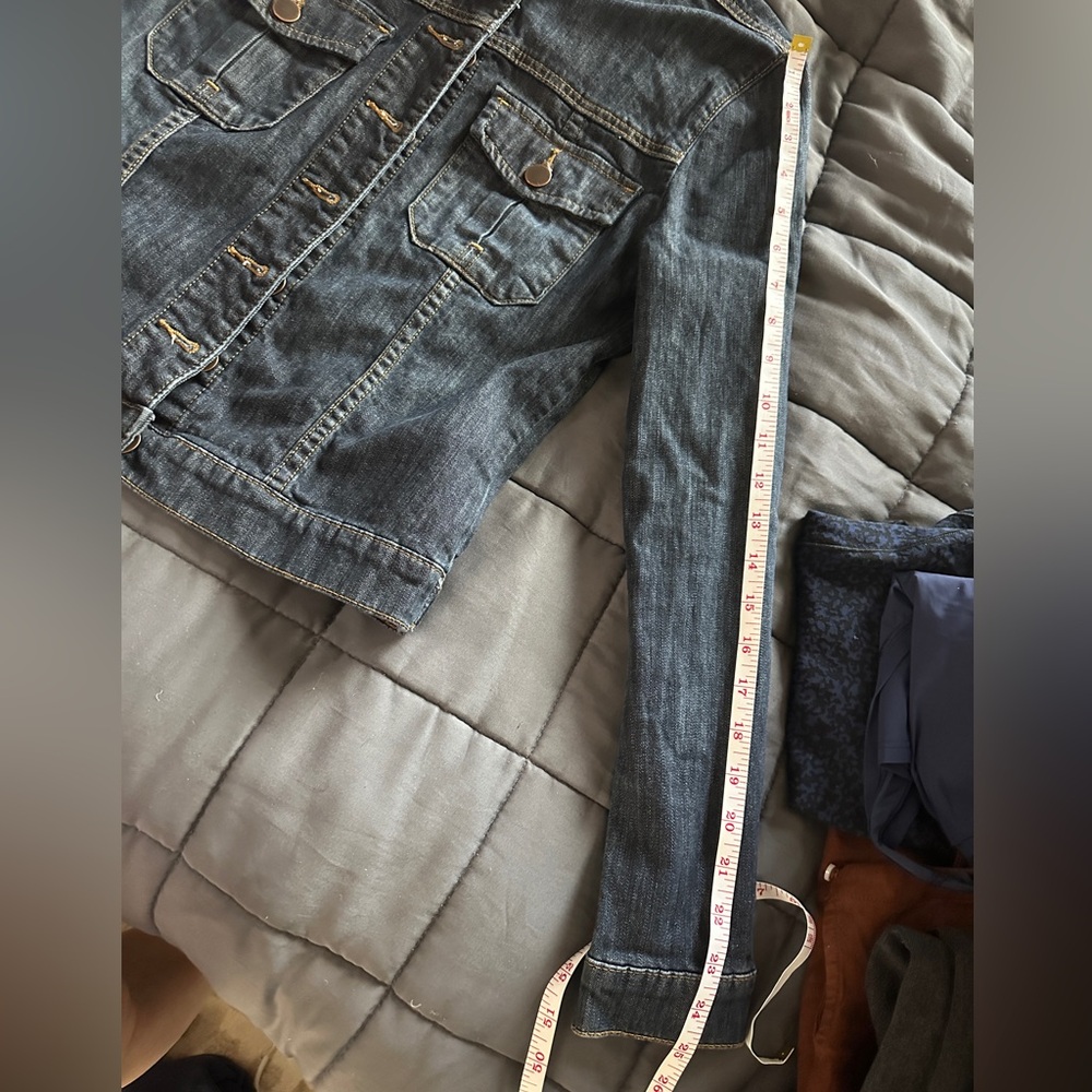 KUT from the Kloth | Cropped & Fitted Denim Jacket | M - Picture 9 of 12